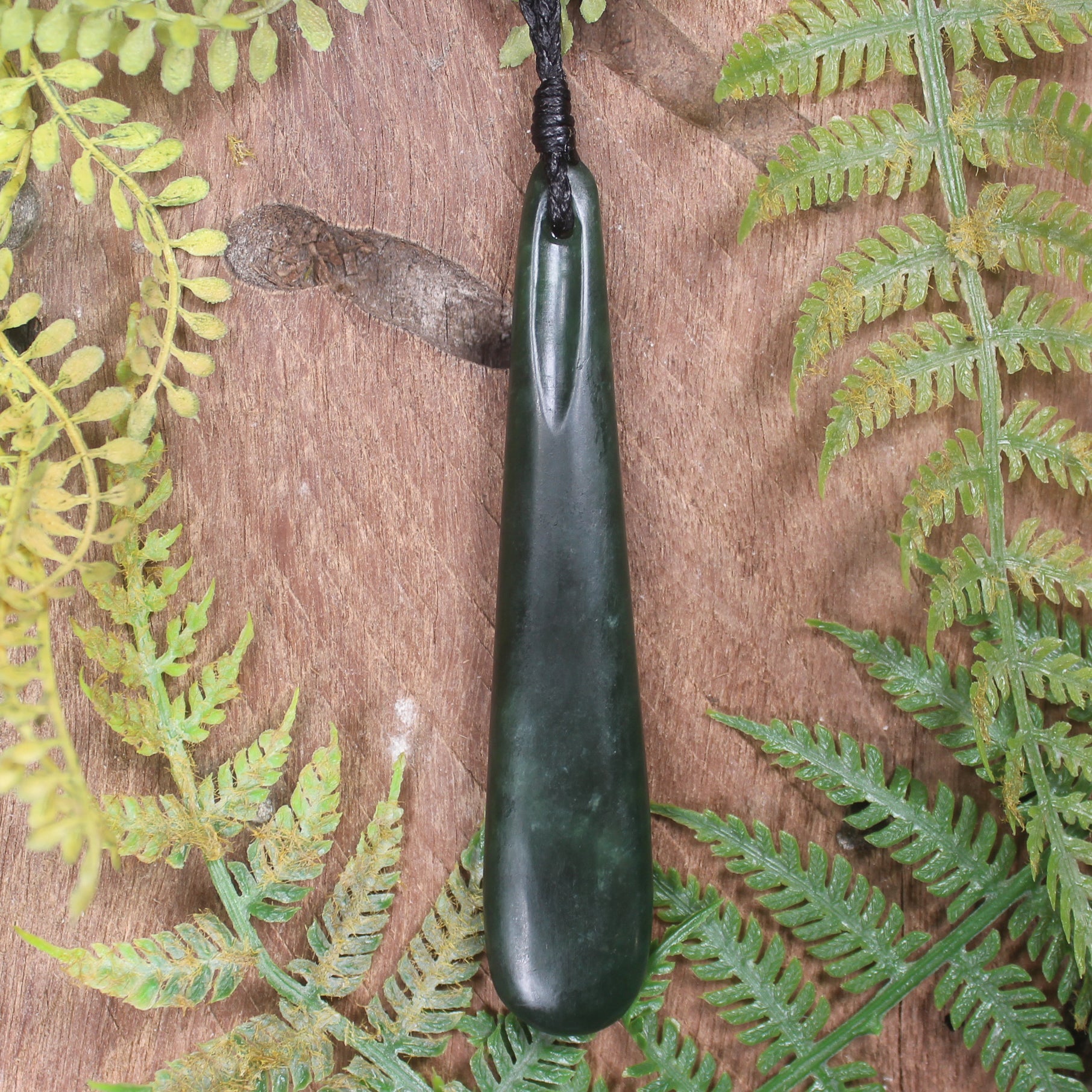 Kawakawa Pounamu Roimata Pendant - NZ Greenstone