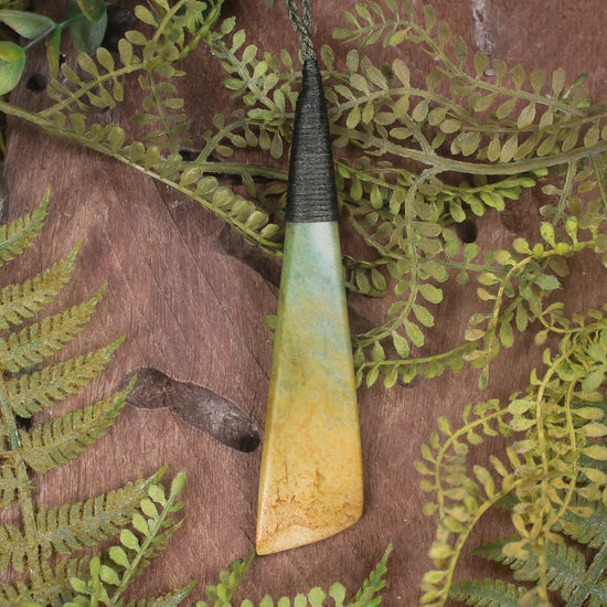 Flower Jade Pounamu Toki