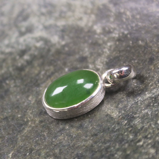 Hapopo Pounamu pendant set in Sterling Silver - NZ Greenstone