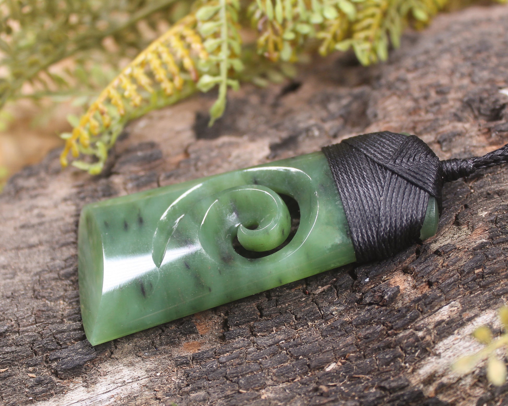 Toki or Adze with Koru carved from Hapopo Pounamu - NZ Greenstone