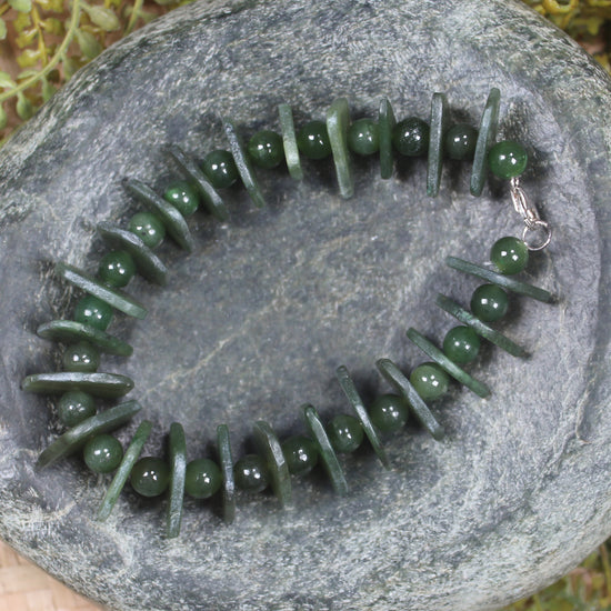 Kawakawa Pounamu Sterling Silver beaded bracelet - NZ Greenstone