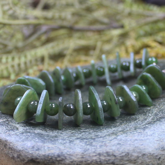 Kawakawa Pounamu Sterling Silver beaded bracelet - NZ Greenstone