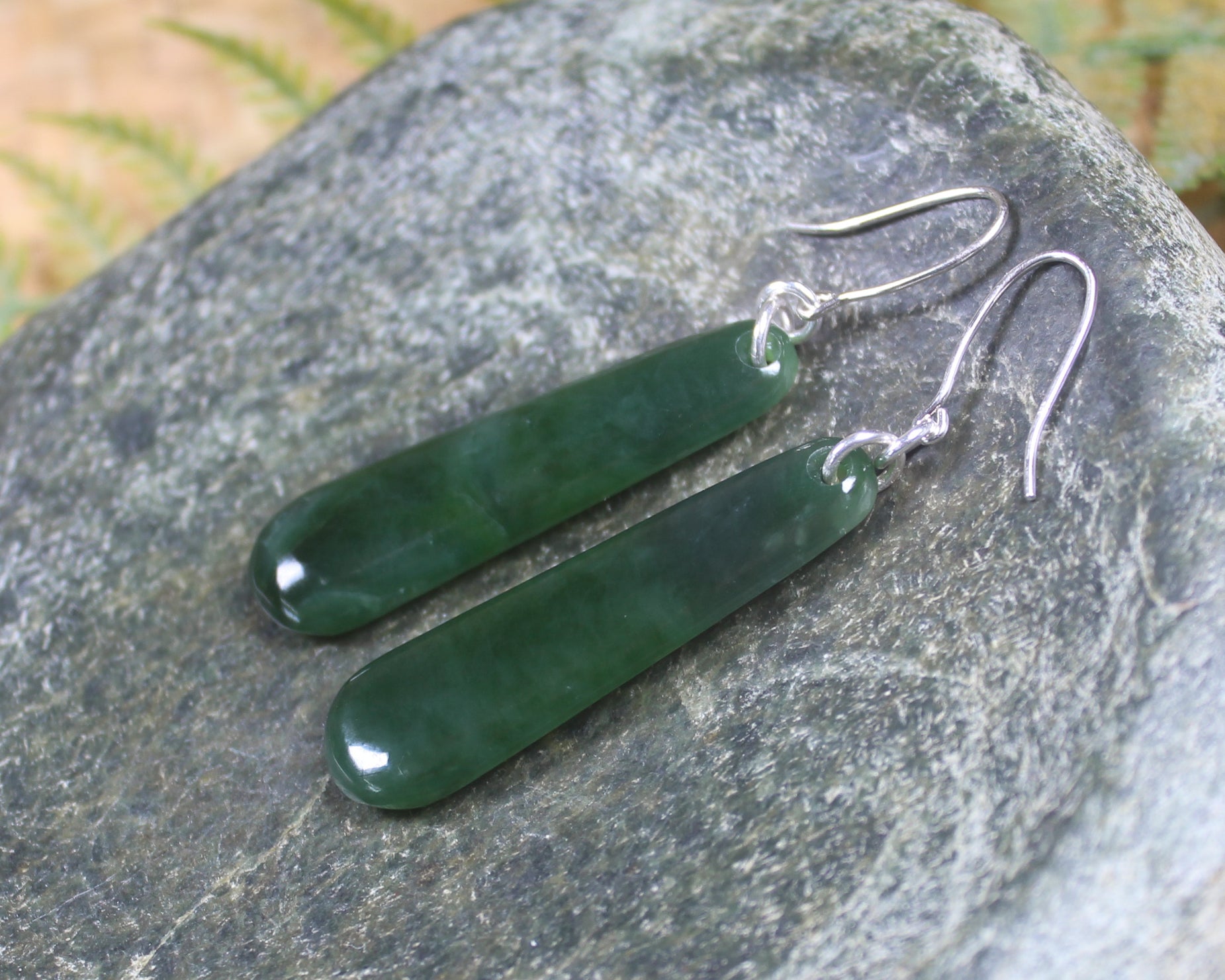 Roimata or Teardrop earrings carved from Kawakawa Pounamu - NZ Greenstone