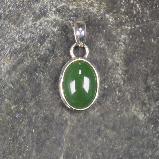 Hapopo Pounamu pendant set in Sterling Silver - NZ Greenstone