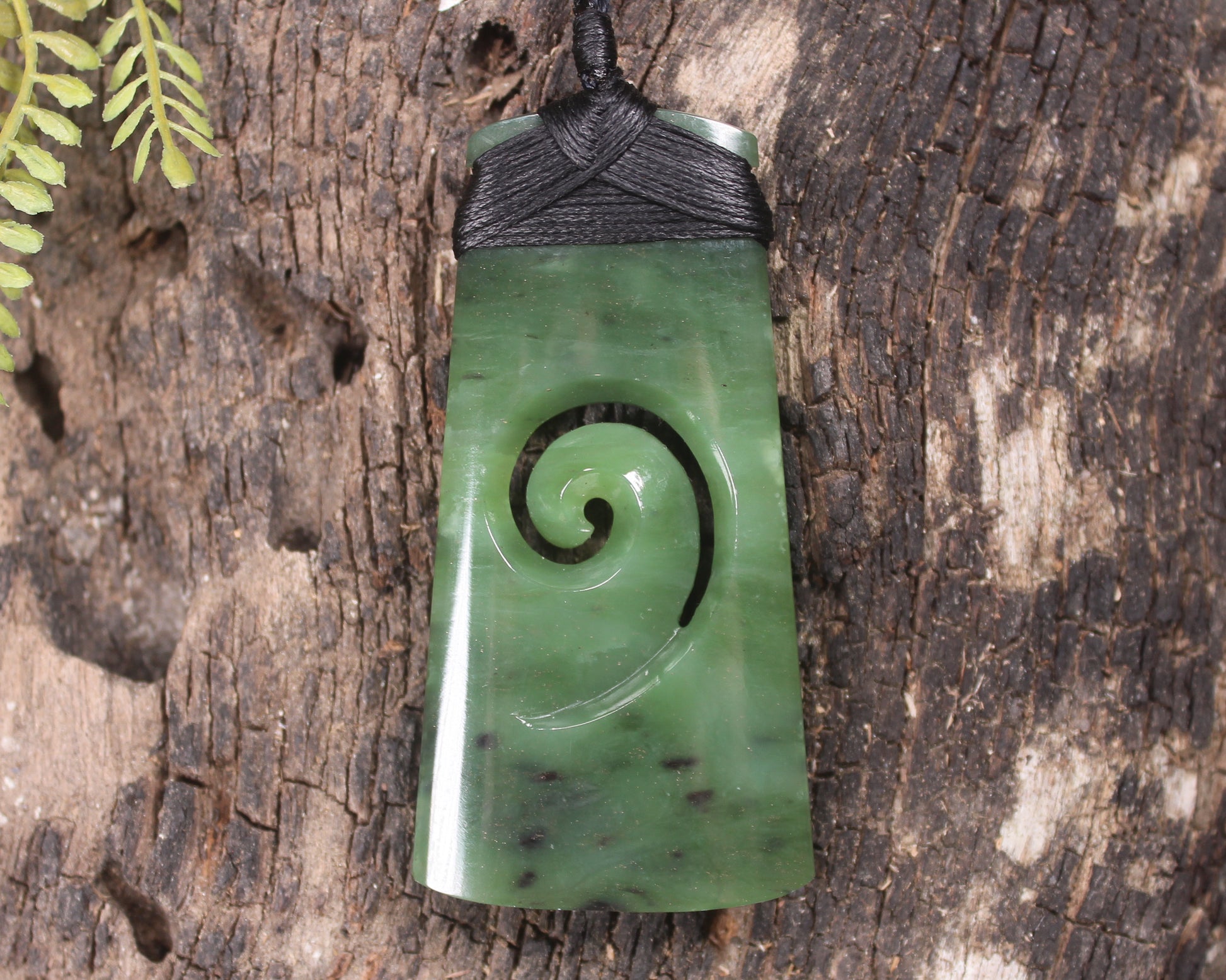 Toki or Adze with Koru carved from Hapopo Pounamu - NZ Greenstone