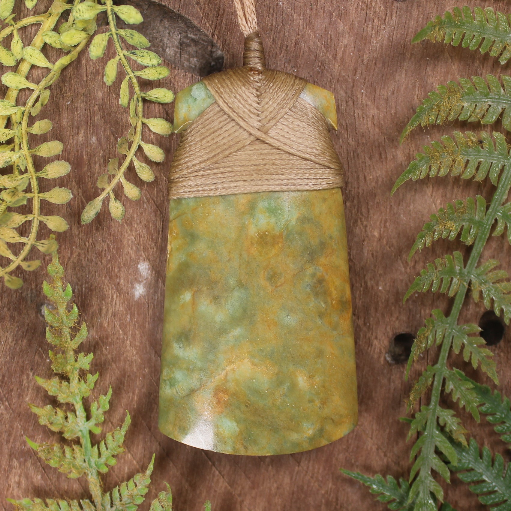 Flower Jade Pounamu Toki