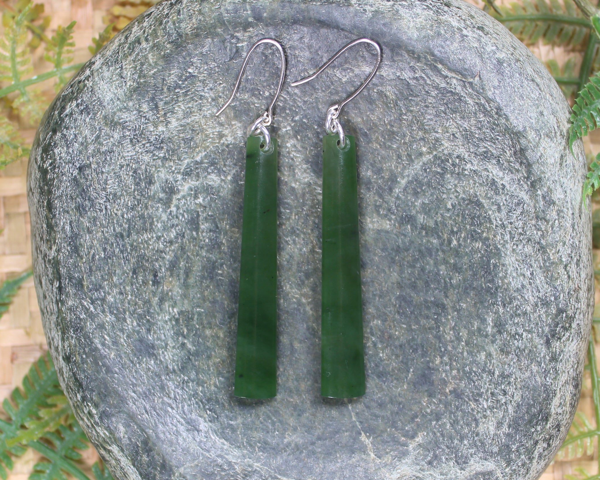 Roimata or Teardrop earrings carved from Kawakawa Pounamu - NZ Greenstone