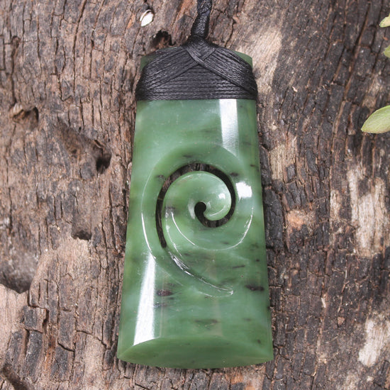 Toki or Adze with Koru carved from Hapopo Pounamu - NZ Greenstone