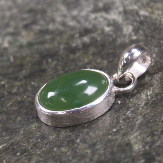Kawakawa Pounamu pendant set in Sterling Silver - NZ Greenstone