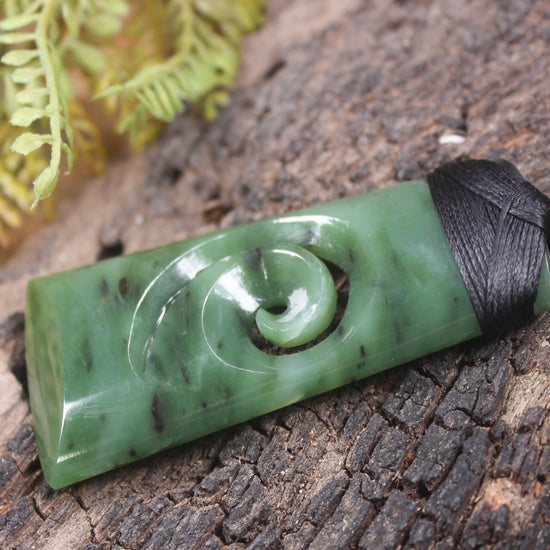 Toki or Adze with Koru carved from Hapopo Pounamu - NZ Greenstone