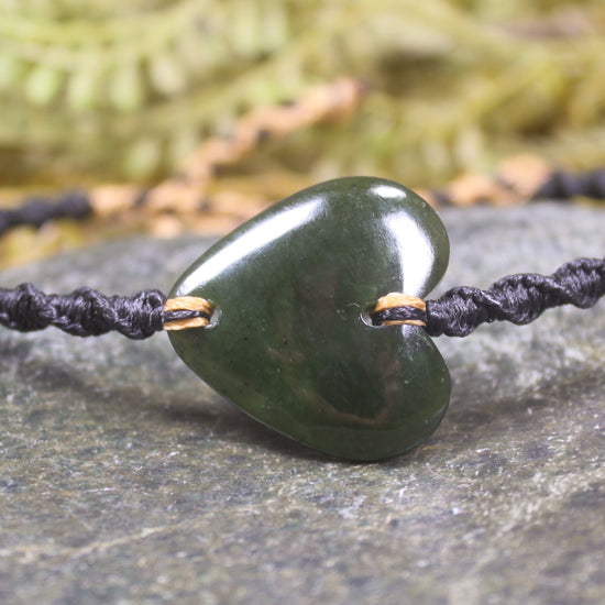 Adjustable cord bracelet with Rimu Pounamu