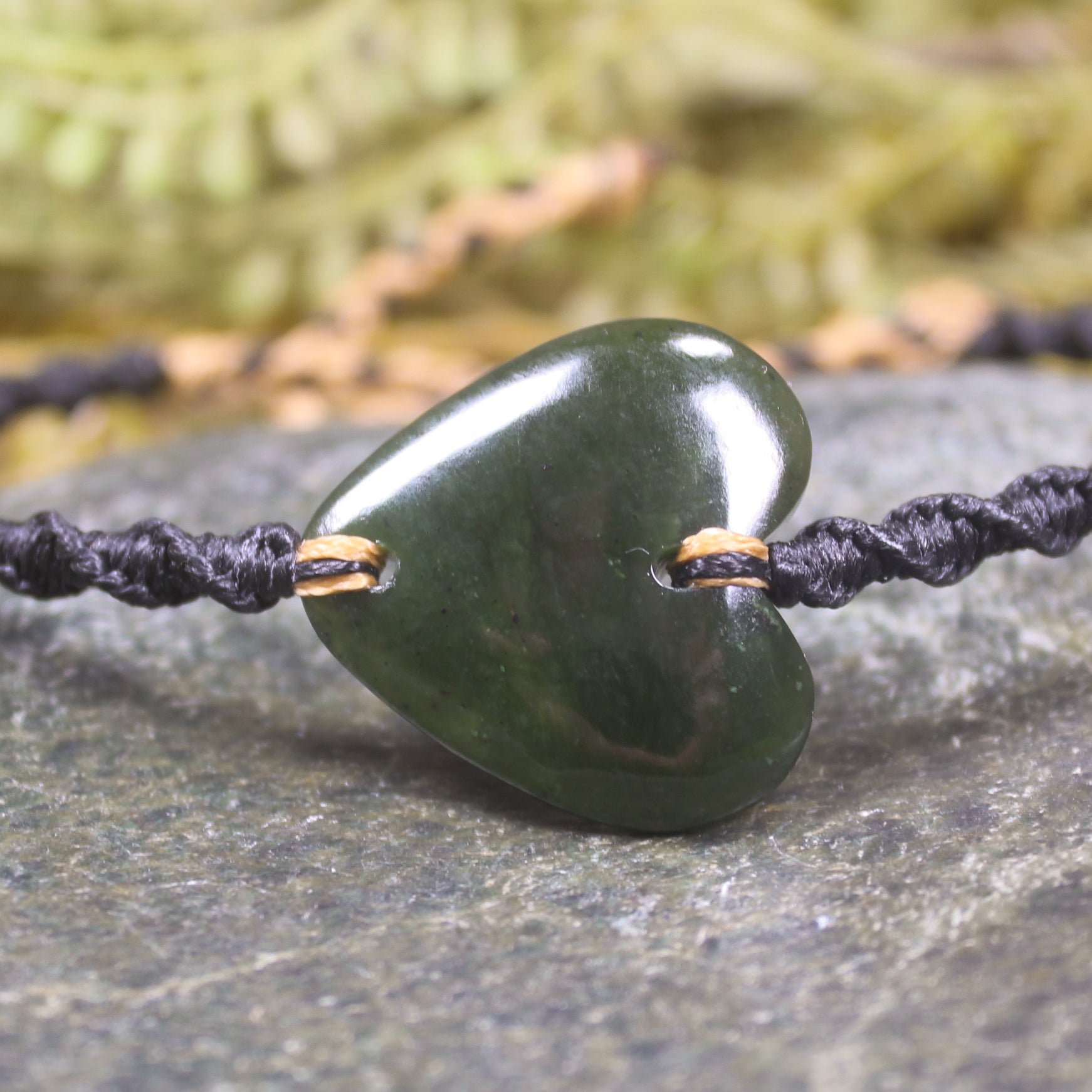 Adjustable cord bracelet with Rimu Pounamu