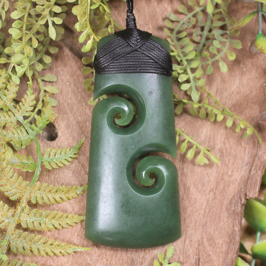 Hapopo Pounamu Toki with Koru - NZ Greenstone