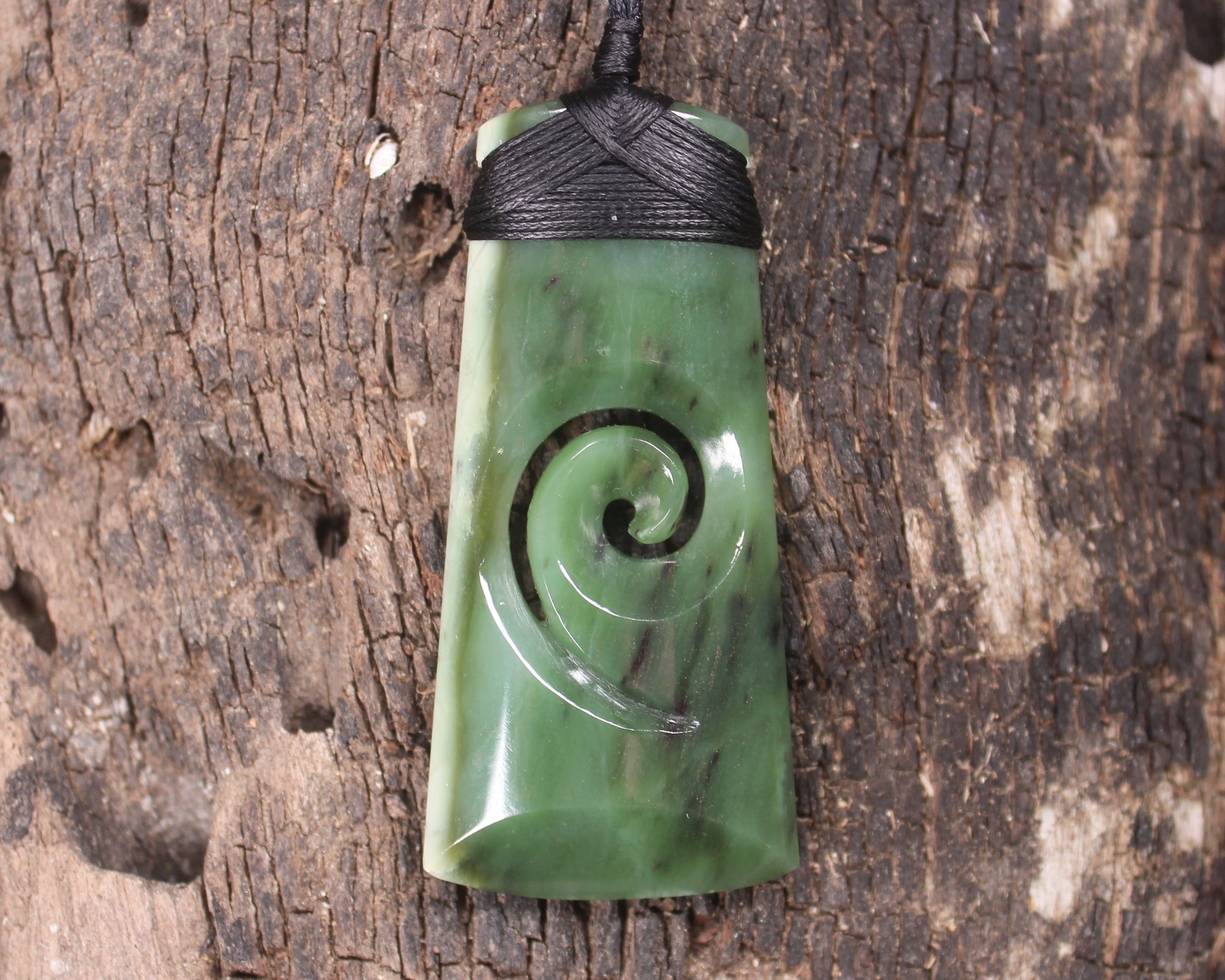 Toki or Adze with Koru carved from Hapopo Pounamu - NZ Greenstone