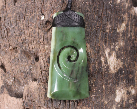 Toki or Adze with Koru carved from Hapopo Pounamu - NZ Greenstone