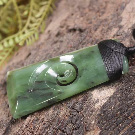 Toki or Adze with Koru carved from Hapopo Pounamu - NZ Greenstone