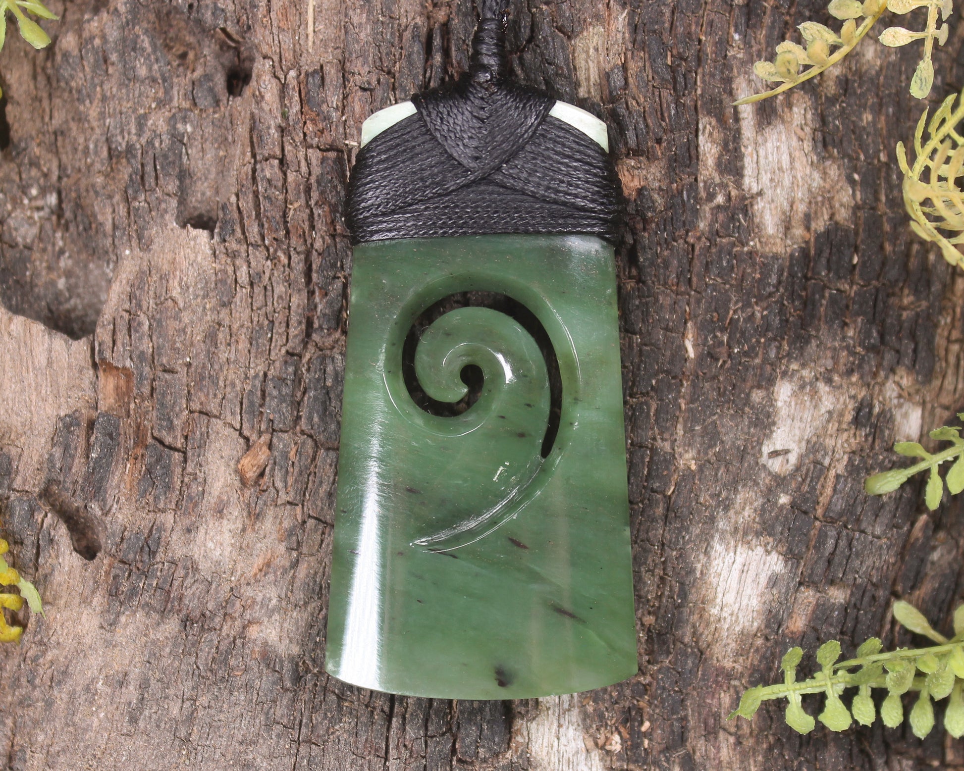 Toki or Adze with Koru carved from Hapopo Pounamu - NZ Greenstone