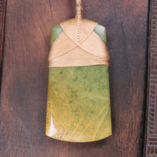 Flower Jade Pounamu Toki Pendant - NZ Greenstone