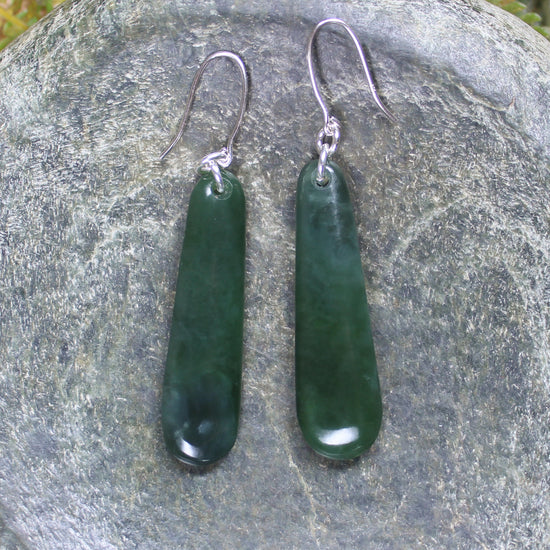 Roimata or Teardrop earrings carved from Kawakawa Pounamu - NZ Greenstone