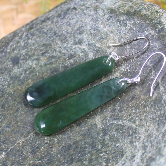 Roimata or Teardrop earrings carved from Kawakawa Pounamu - NZ Greenstone