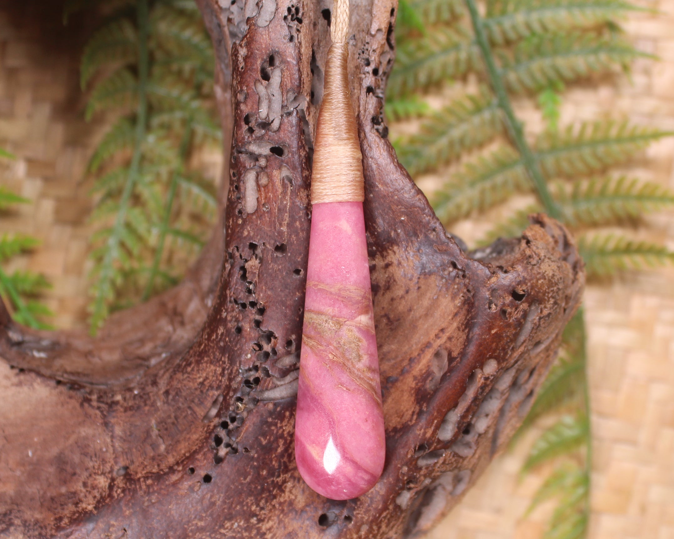 Rhodonite Roimata
