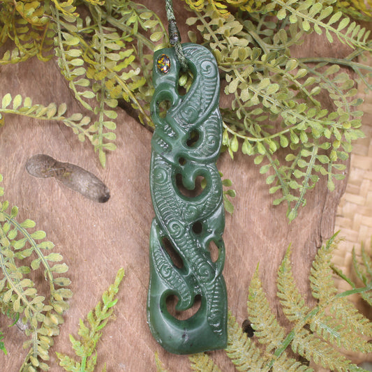 Hapopo Pounamu Manaia pendant - NZ Greenstone
