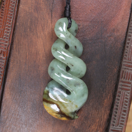 Twist or Pikorua carved from Flower Jade Pounamu - NZ Greenstone