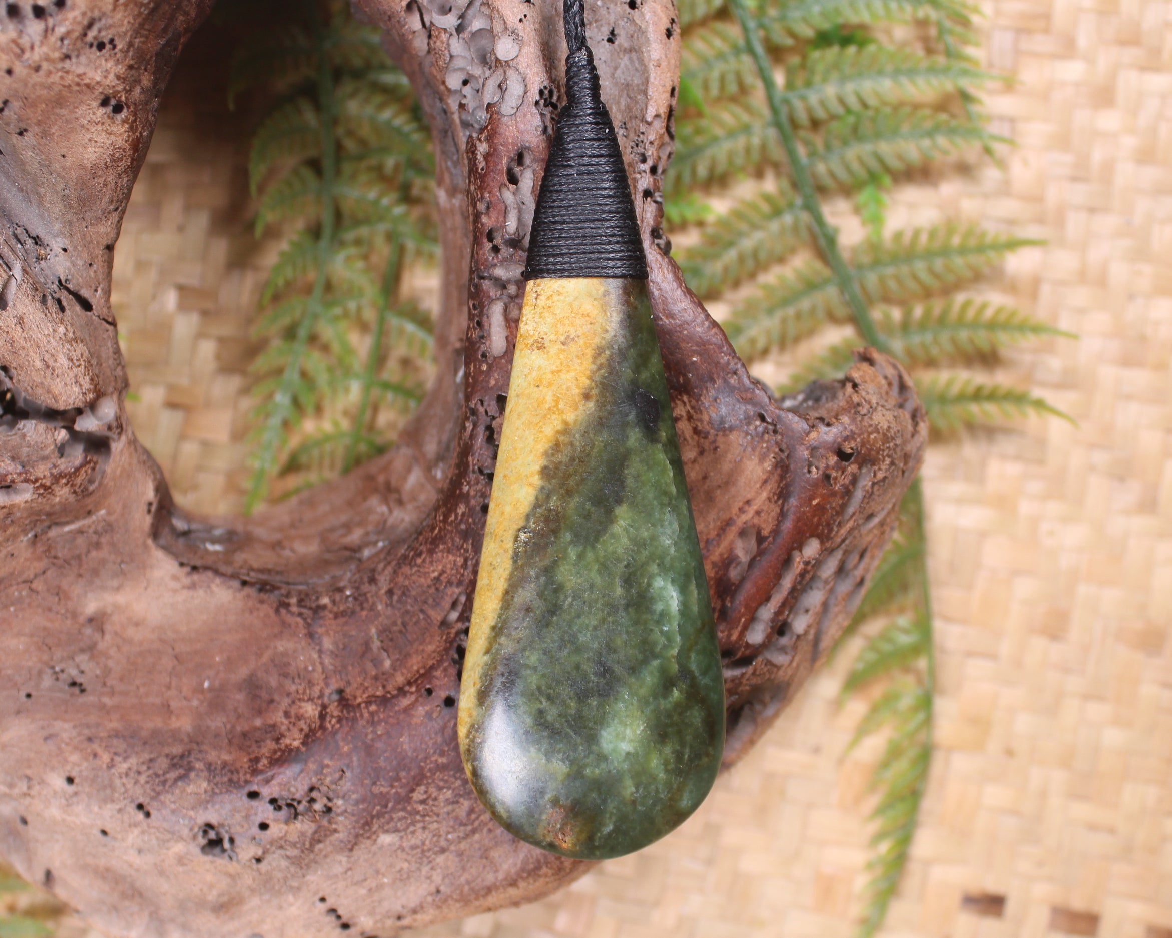 Roimata Teardrop carved from Hapopo Pounamu - NZ Greenstone