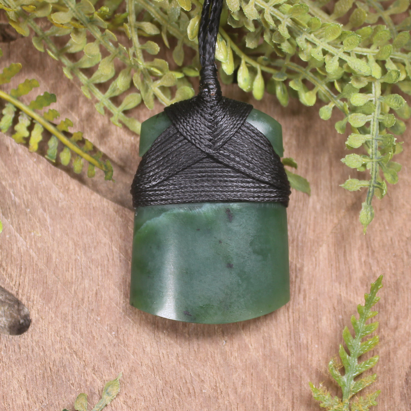 Hapopo Pounamu Toki - NZ Greenstone