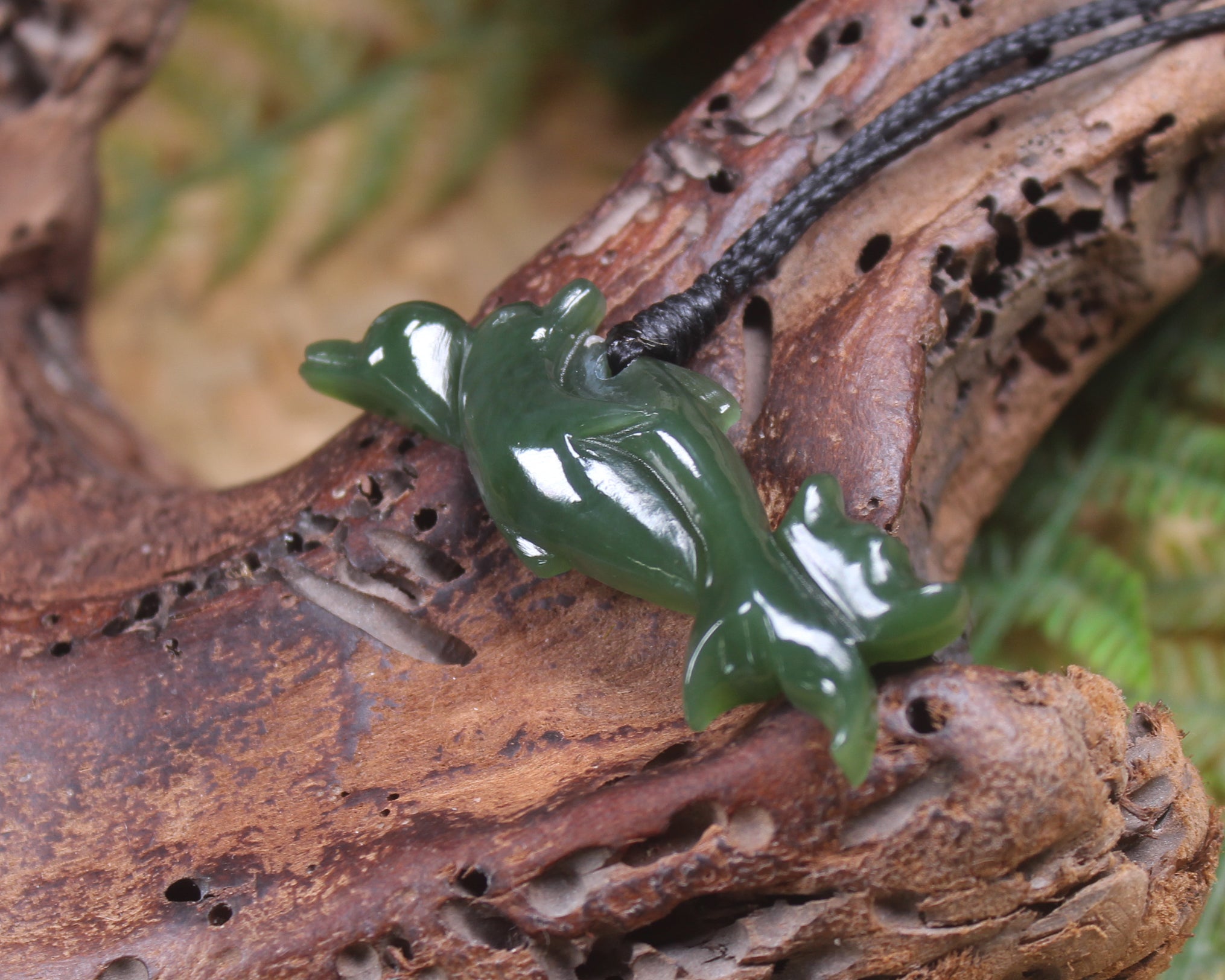 Dolphin or Aihe Pendant - Kawakawa Pounamu - NZ Greenstone