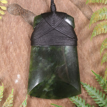 Kawakawa Pounamu Toki