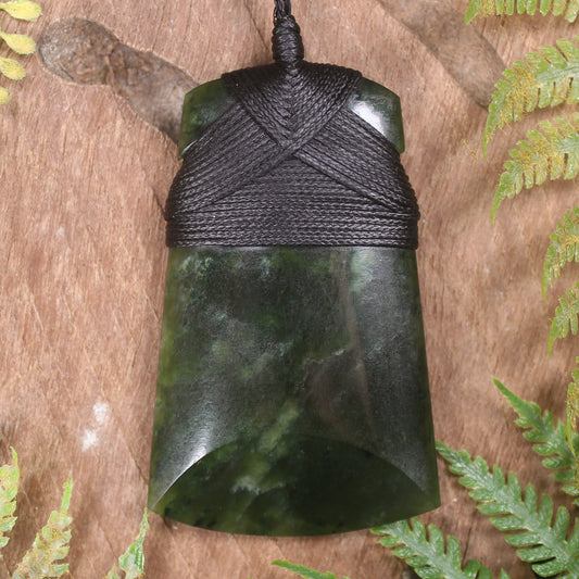 Kawakawa Pounamu Toki