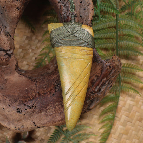 Taniwha Tooth or Niho carved from Flower Jade Pounamu - NZ Greenstone