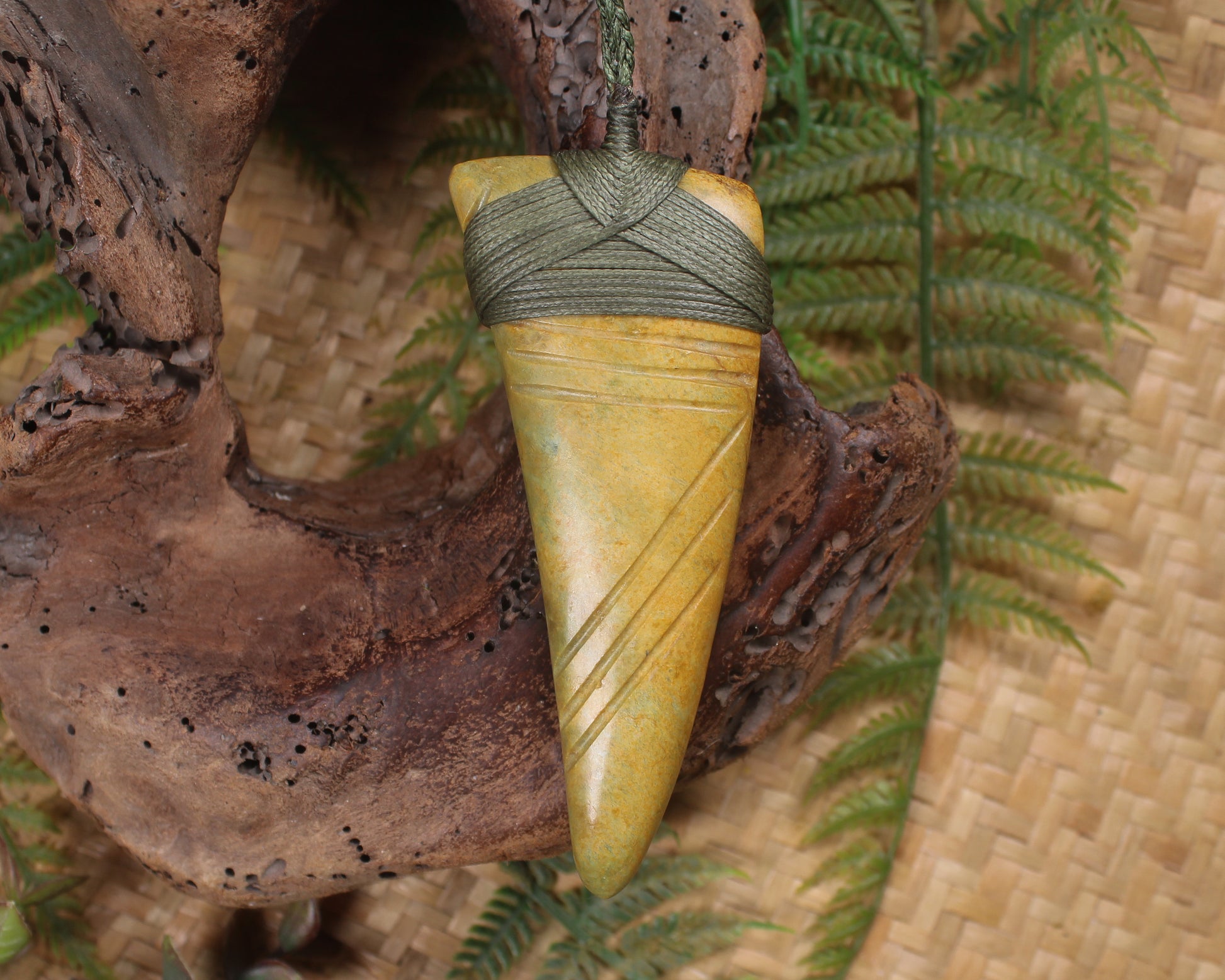 Taniwha Tooth or Niho carved from Flower Jade Pounamu - NZ Greenstone