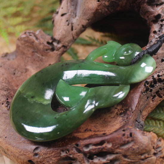 Manaia pendant carved from Hapopo Pounamu - NZ Greenstone