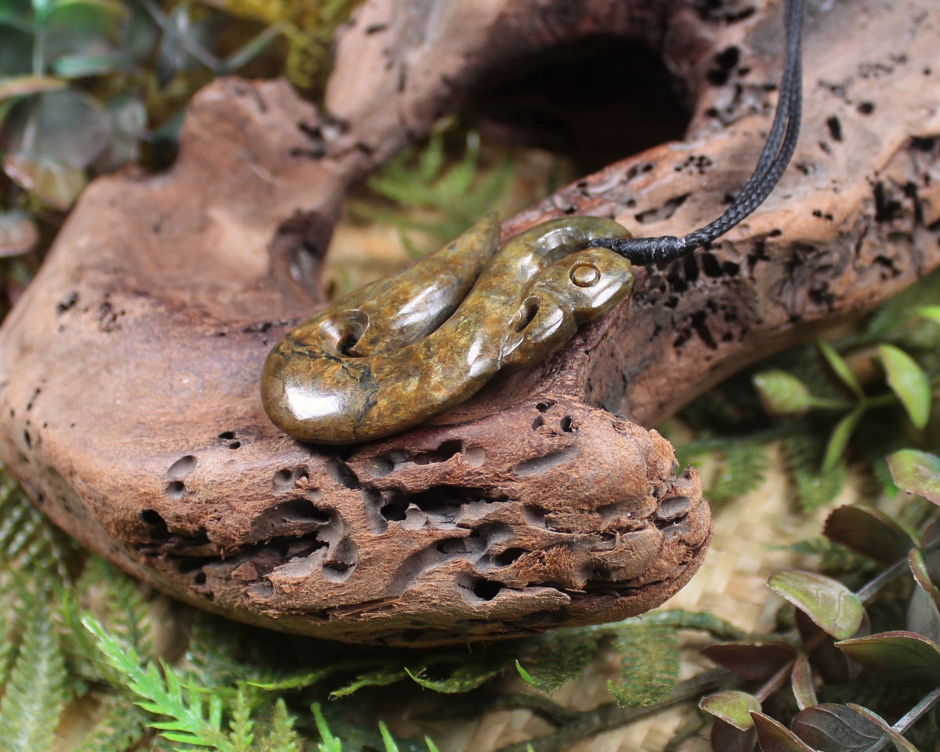 Manaia pendant carved from Rimu Pounamu - NZ Greenstone