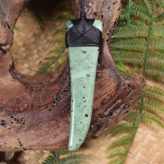 Taniwha Tooth or Niho carved from Kawakawa Pounamu - NZ Greenstone