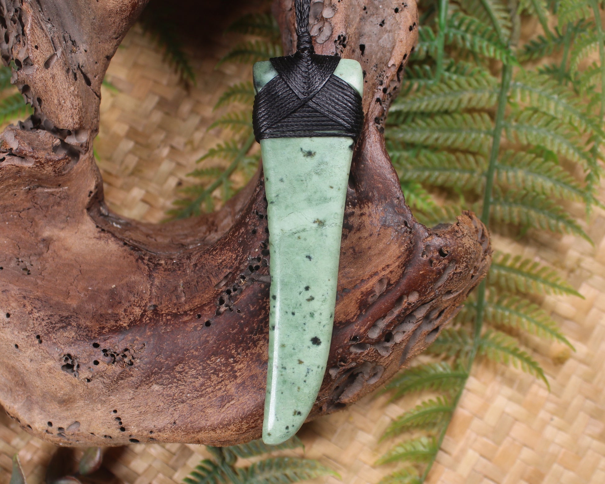 Taniwha Tooth or Niho carved from Kawakawa Pounamu - NZ Greenstone