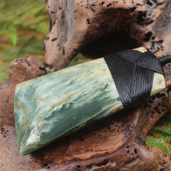 Inanga Pounamu Toki
