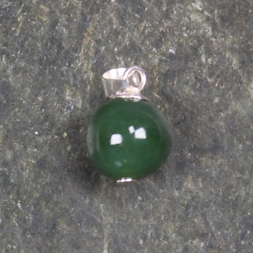 Bead Pounamu necklace - NZ Greenstone