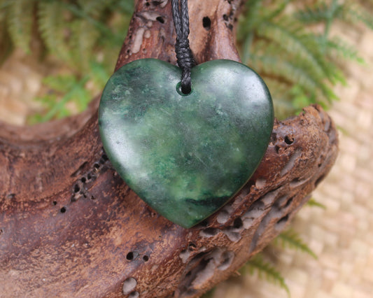 Heart carved from Kawakawa Pounamu - NZ Greenstone
