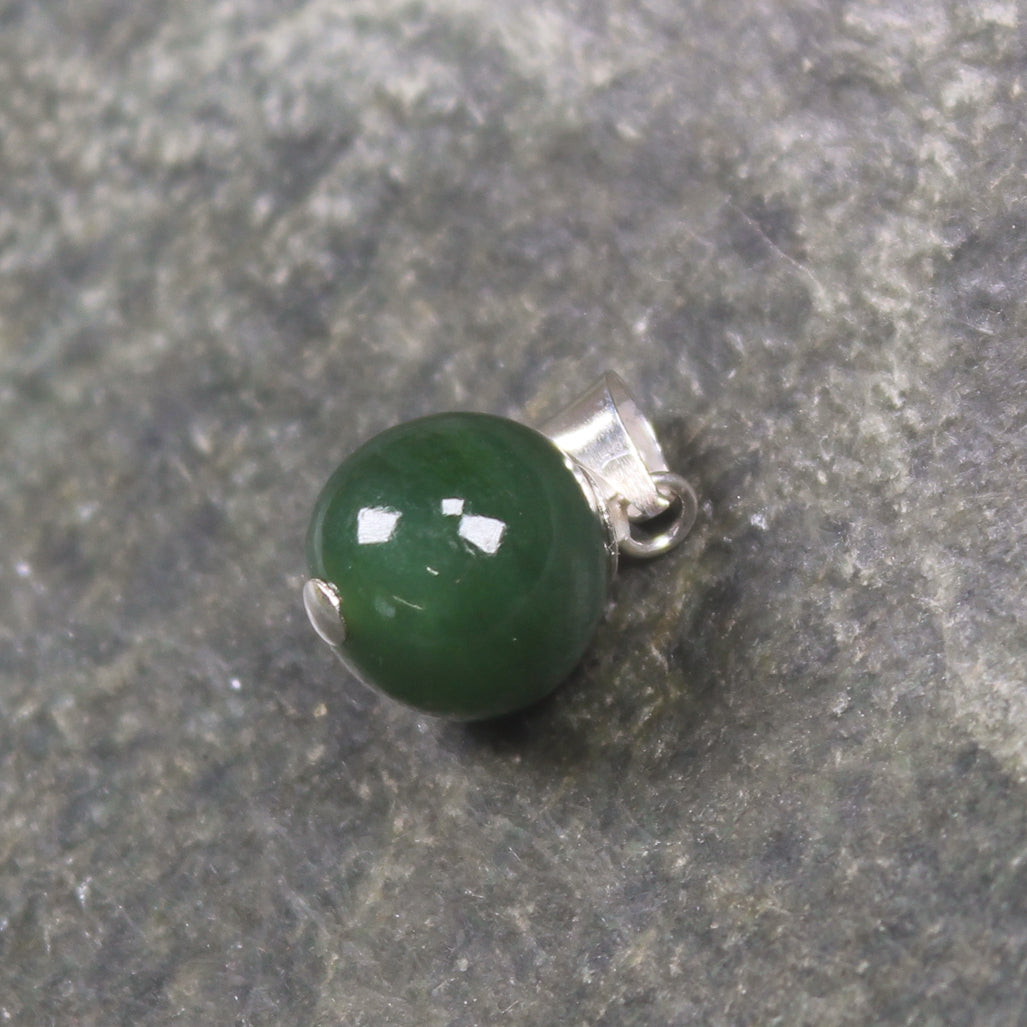 Bead Pounamu necklace - NZ Greenstone