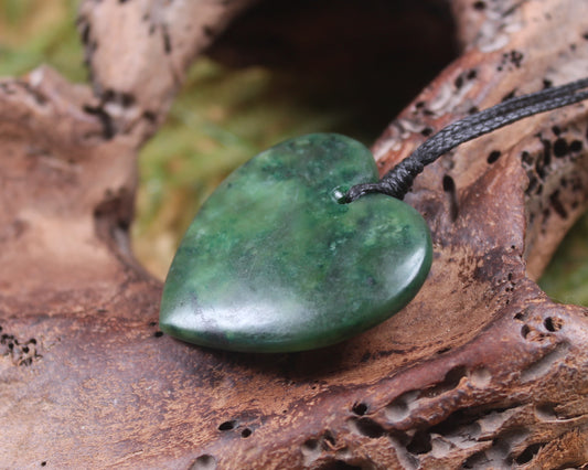Heart carved from Kawakawa Pounamu - NZ Greenstone
