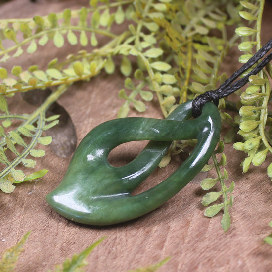 Twist carved from Kawakawa Pounamu - NZ Greenstone