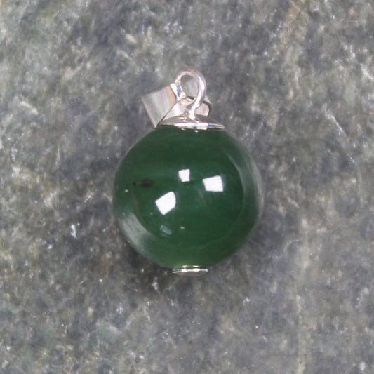 Bead Pounamu necklace - NZ Greenstone