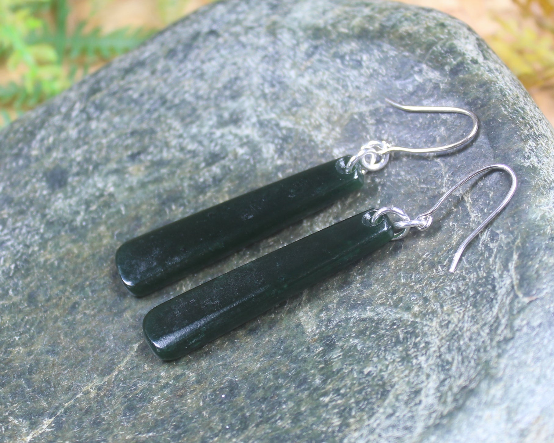 Roimata or Teardrop earrings carved from Kawakawa Pounamu - NZ Greenstone