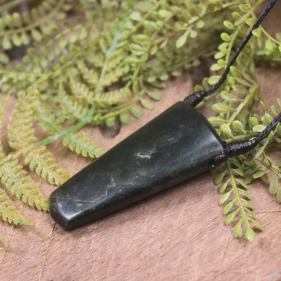 Kawakawa Pounamu Freeform Pendant