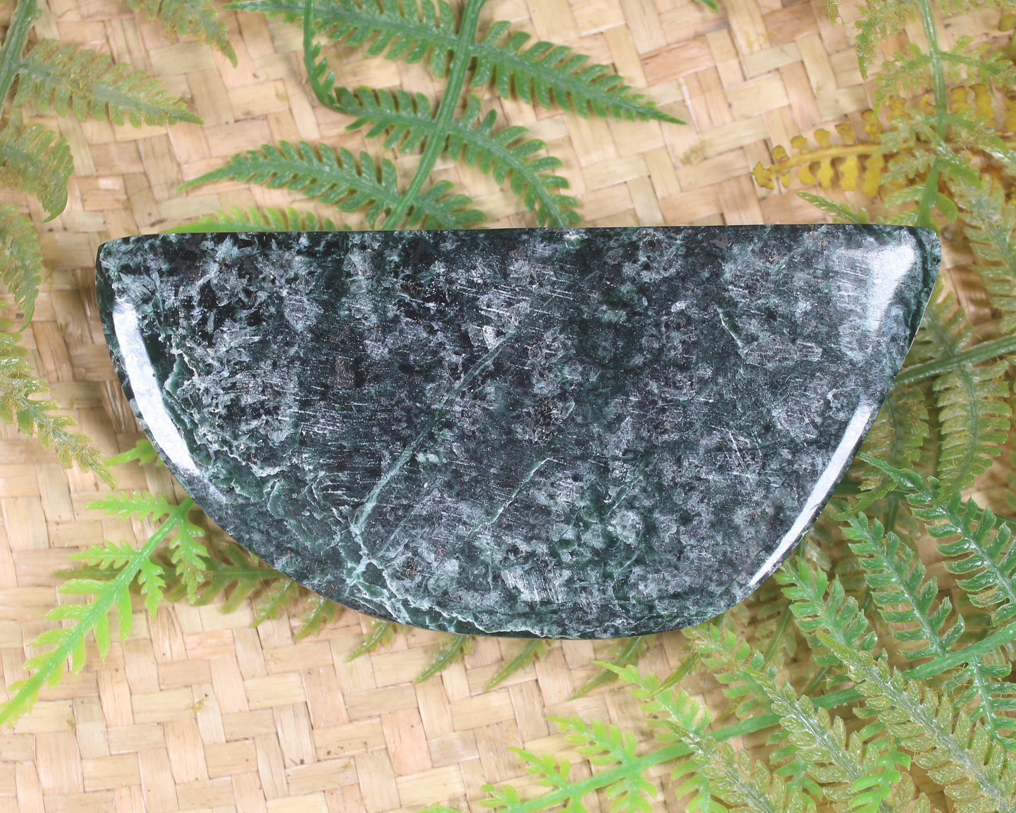 Freeform Serpentine Pounamu Sculpture - NZ Greenstone