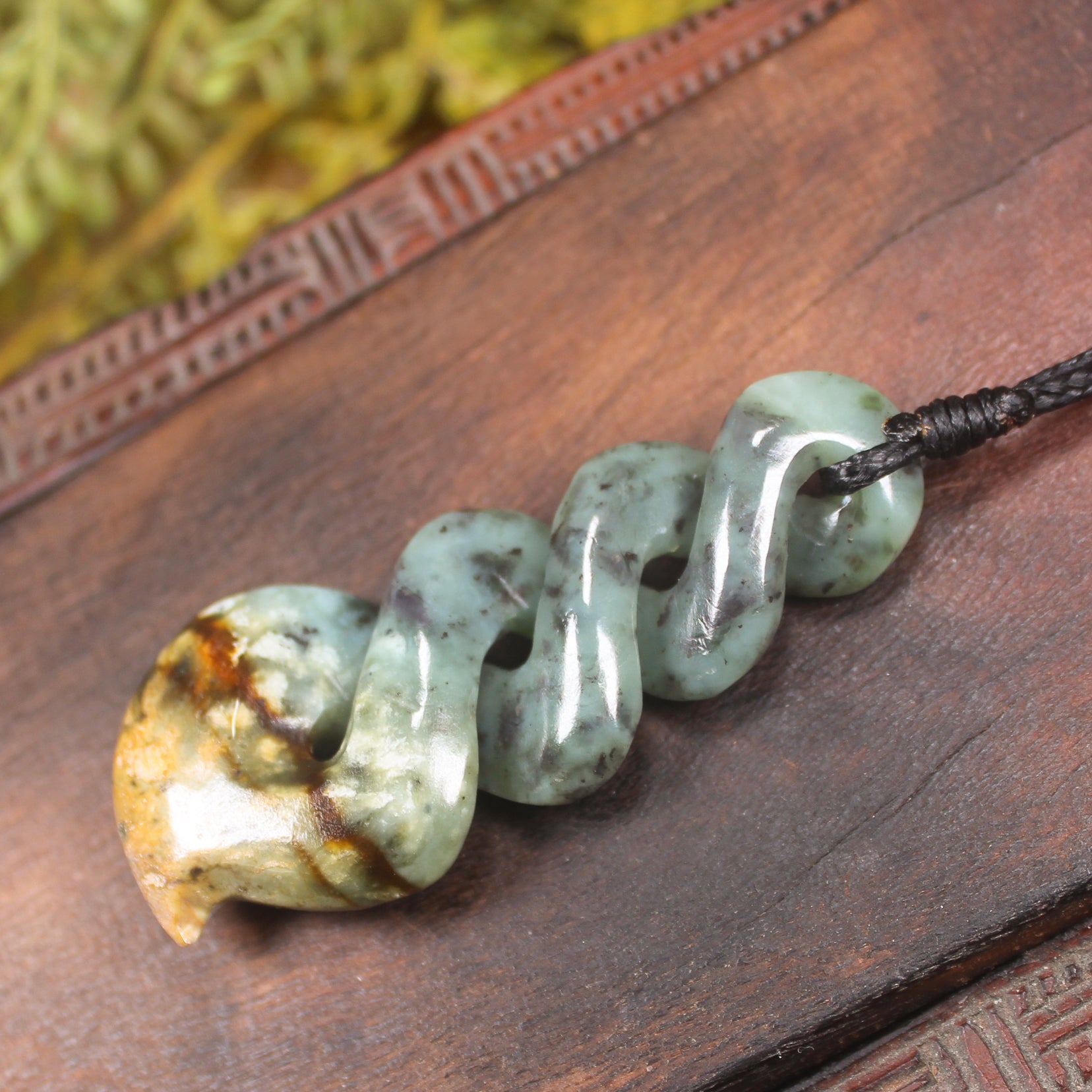 Twist or Pikorua carved from Flower Jade Pounamu - NZ Greenstone