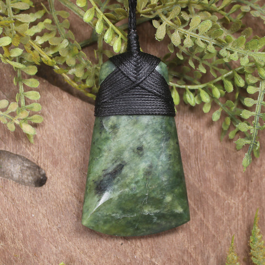 Rimu Pounamu Toki - NZ Greenstone